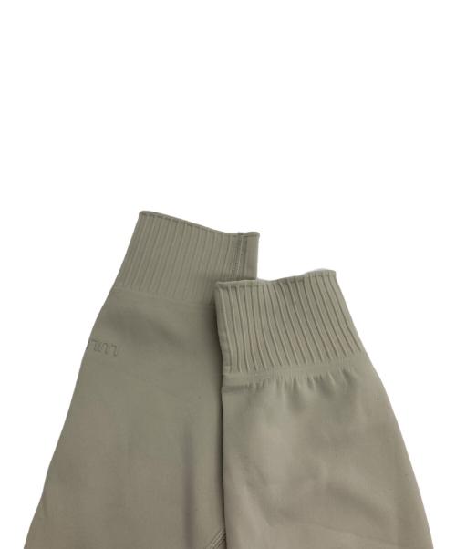 LULULEMON（ルルレモン）LULULEMON (ルルレモン) フーデッド切替ダウンジャケット ベージュ サイズ:4の古着・服飾アイテム