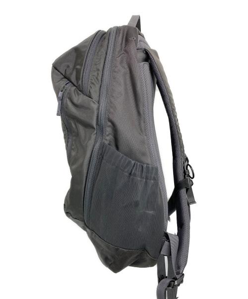 ARC'TERYX（アークテリクス）ARC'TERYX (アークテリクス) Mantis 26 backpack グレーの古着・服飾アイテム