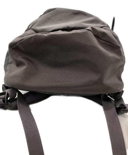 ARC'TERYX（アークテリクス）ARC'TERYX (アークテリクス) Mantis 26 backpack グレーの古着・服飾アイテム