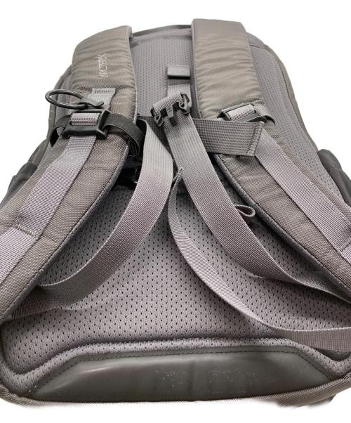 ARC'TERYX（アークテリクス）ARC'TERYX (アークテリクス) Mantis 26 backpack グレーの古着・服飾アイテム