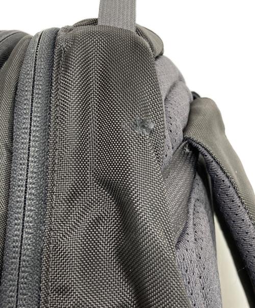 ARC'TERYX（アークテリクス）ARC'TERYX (アークテリクス) Mantis 26 backpack グレーの古着・服飾アイテム