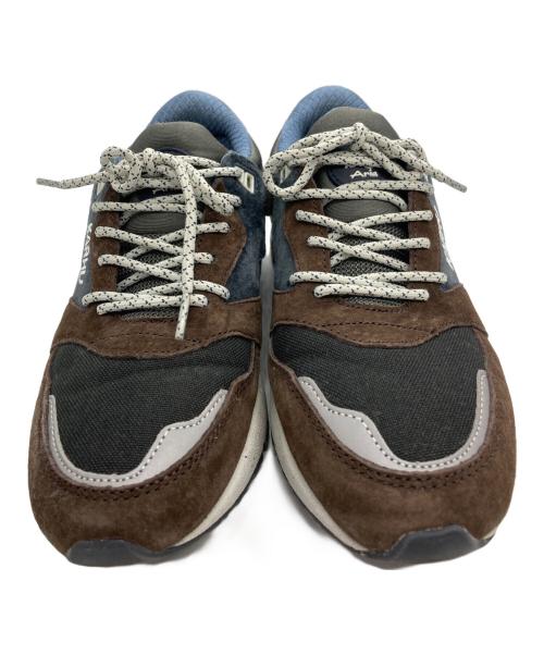 KARHU（カルフ）KARHU (カルフ) ローカットスニーカー ブラウン サイズ:US７の古着・服飾アイテム