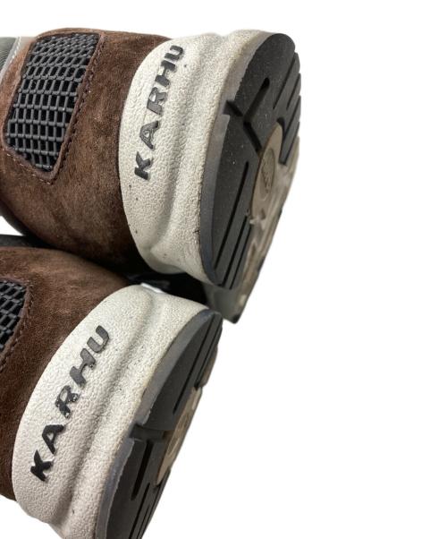 KARHU（カルフ）KARHU (カルフ) ローカットスニーカー ブラウン サイズ:US７の古着・服飾アイテム