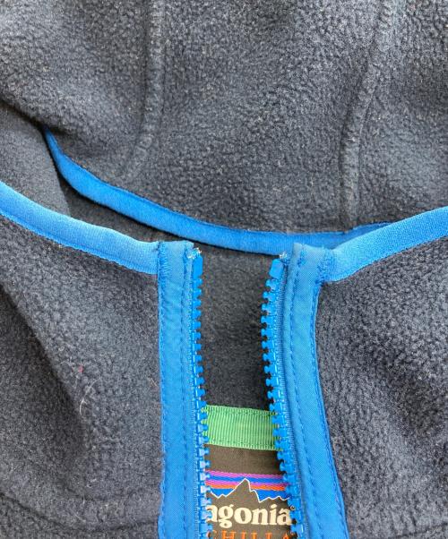 Patagonia（パタゴニア）Patagonia (パタゴニア) Men's Lightweight Synchilla Snap-T Hoody ネイビー×レッド サイズ:Mの古着・服飾アイテム