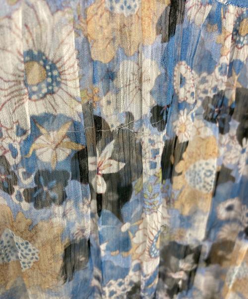 ne quittez pas（ヌキテパ）ne quittez pas (ヌキテパ) シアー花柄ワンピース ブルー サイズ:-の古着・服飾アイテム
