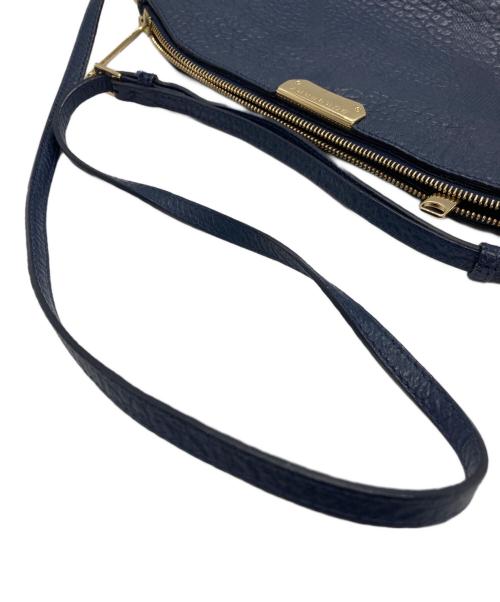 BURBERRY（バーバリー）BURBERRY (バーバリー) 型押しレザーショルダーバッグ ネイビーの古着・服飾アイテム