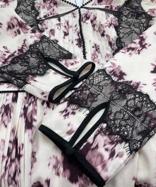 HER LIP TO（ハーリップトゥ）HER LIP TO (ハーリップトゥ) Grasse Floral Pleated Dress ベージュ サイズ:Mの古着・服飾アイテム