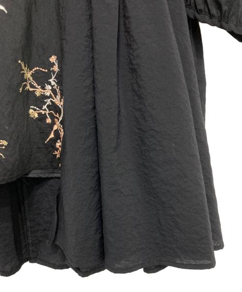 Arobe（アローブ）Arobe (アローブ) フィッシュエンブロイダリーブラウス ブラック サイズ:2の古着・服飾アイテム