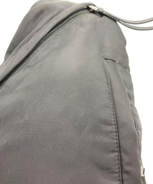 PRADA（プラダ）PRADA (プラダ) Re-Nylon ナイロンショルダーバッグ ブラックの古着・服飾アイテム