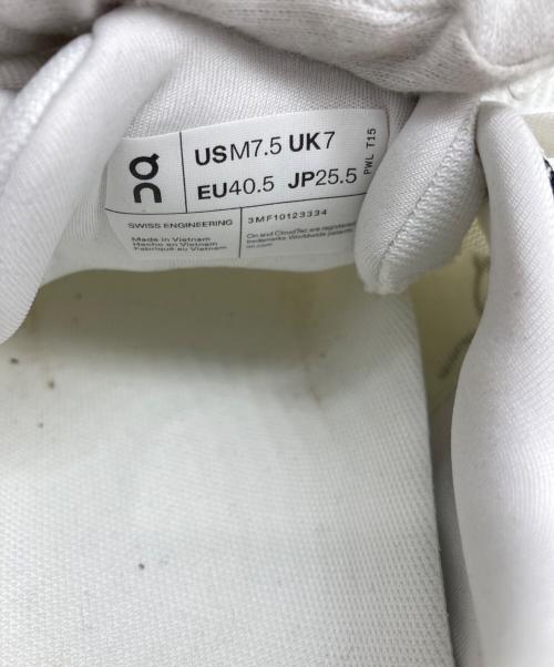 on（オン）on (オン) Cloudsurfer 2 ホワイト サイズ:US　M7.5の古着・服飾アイテム