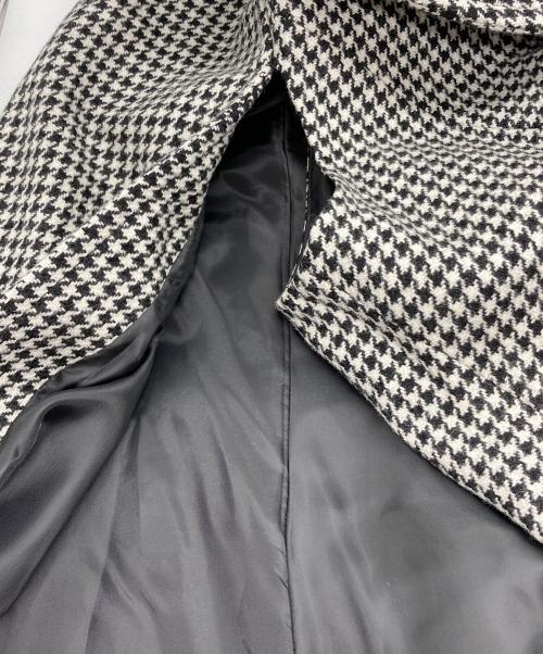 sheller（シェリエ）sheller (シェリエ) ハウンドトゥース ノーカラーケープコート ホワイト×ブラック サイズ:FREEの古着・服飾アイテム