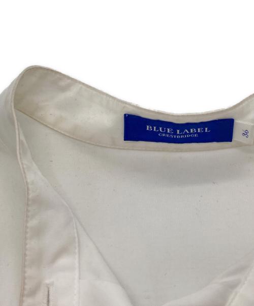 BLUE LABEL CRESTBRIDGE（ブルーレーベルクレストブリッジ）BLUE LABEL CRESTBRIDGE (ブルーレーベルクレストブリッジ) ベストコンビブラウス ホワイト×ベージュ サイズ:36の古着・服飾アイテム