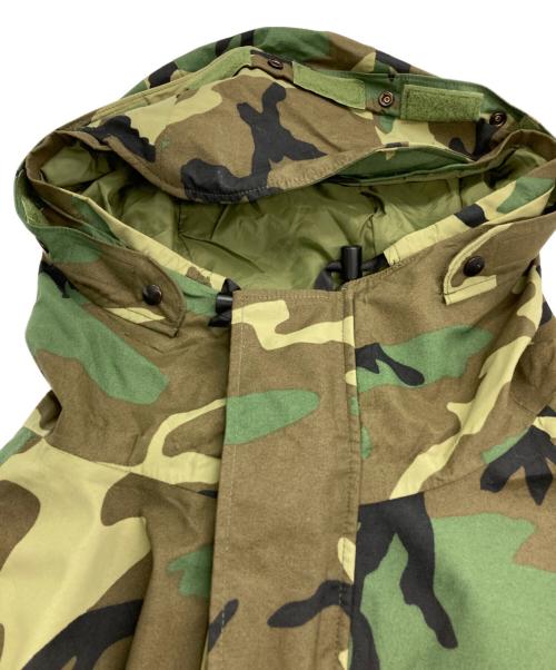 US ARMY（ユーエスアーミー）US ARMY (ユーエスアーミー) ECWCS GEN1 カーキ サイズ:LARGE REGULARの古着・服飾アイテム
