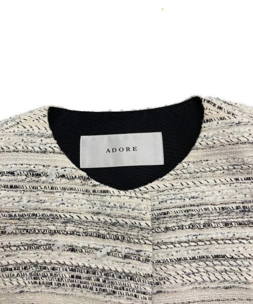 ADORE（アドーア）ADORE (アドーア) ノーカラーツイードジャケット ホワイト×ブラック サイズ:36の古着・服飾アイテム