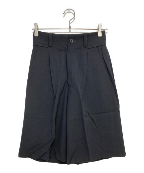ISSEY MIYAKE（イッセイミヤケ）ISSEY MIYAKE (イッセイミヤケ) バミューダパンツ ブラック サイズ:Mの古着・服飾アイテム