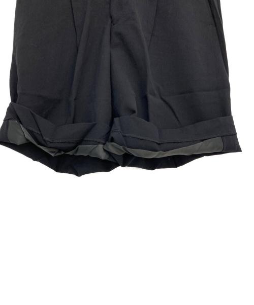 ISSEY MIYAKE（イッセイミヤケ）ISSEY MIYAKE (イッセイミヤケ) バミューダパンツ ブラック サイズ:Mの古着・服飾アイテム