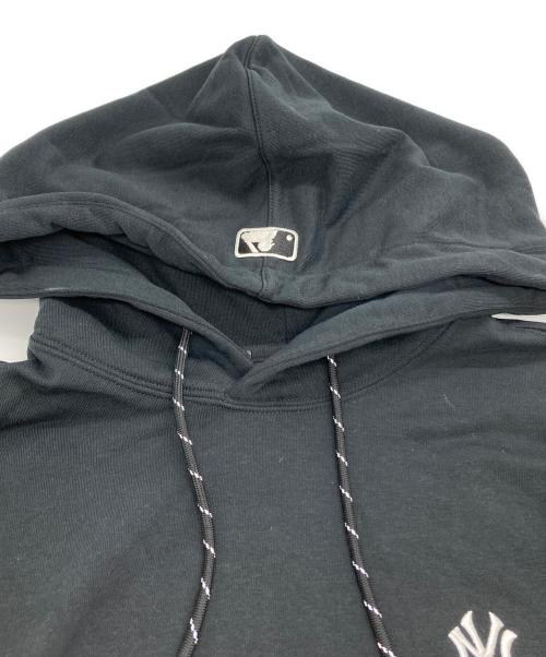 MLB（エムエルビー）MLB (エムエルビー) Karina  aespa Karina コラボ Over Fit Hoodie ブラック サイズ:Sの古着・服飾アイテム