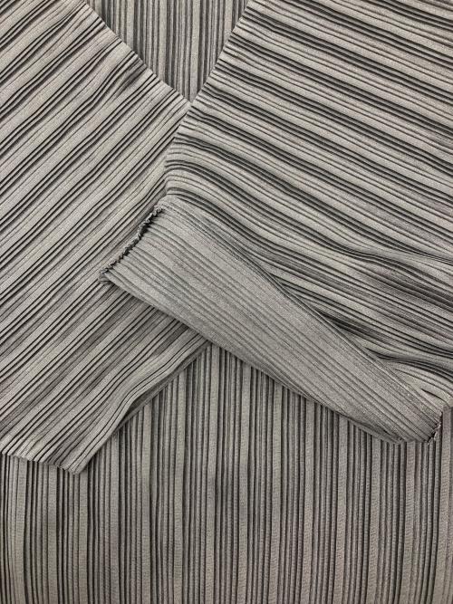 PLEATS PLEASE（プリーツプリーズ）PLEATS PLEASE (プリーツプリーズ) 半袖プリーツカットソーワンピース グレー サイズ:3の古着・服飾アイテム