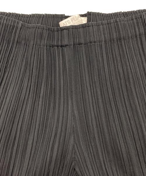 PLEATS PLEASE（プリーツプリーズ）PLEATS PLEASE (プリーツプリーズ) プリーツハーフパンツ ブラック サイズ:1の古着・服飾アイテム