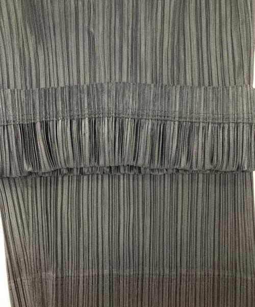 PLEATS PLEASE（プリーツプリーズ）PLEATS PLEASE (プリーツプリーズ) プリーツハーフパンツ ブラック サイズ:1の古着・服飾アイテム