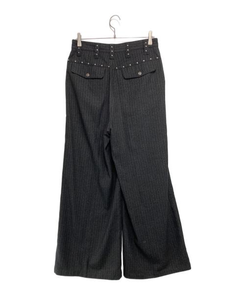 ANDER HUNK（アンダーハンク）ANDER HUNK (アンダーハンク) スタッズデザインバギースラックス グレー サイズ:Mの古着・服飾アイテム