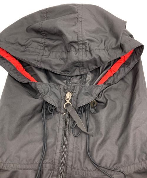 NIKE ACG（ナイキエーシージー）NIKE ACG (ナイキエーシージー) アノラックパーカー レッド×ブラック サイズ:Sの古着・服飾アイテム