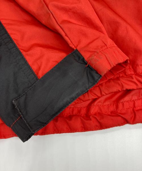 NIKE ACG（ナイキエーシージー）NIKE ACG (ナイキエーシージー) アノラックパーカー レッド×ブラック サイズ:Sの古着・服飾アイテム