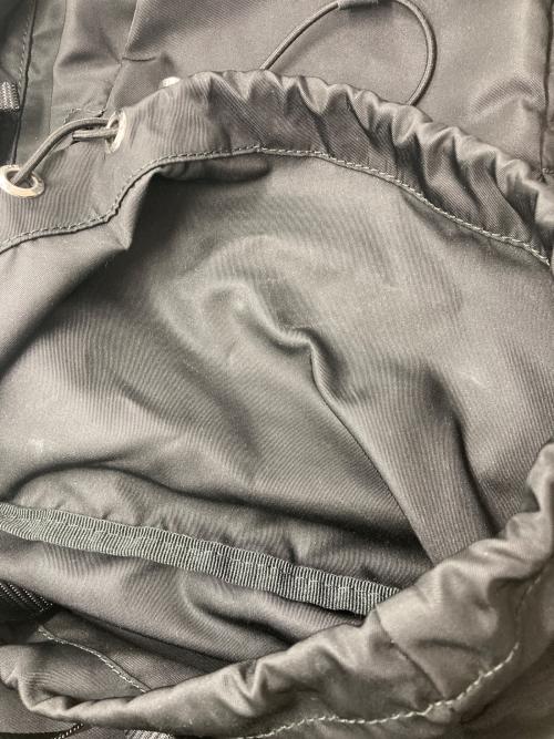 PRADA（プラダ）PRADA (プラダ) デスートナイロンバッグ ブラックの古着・服飾アイテム