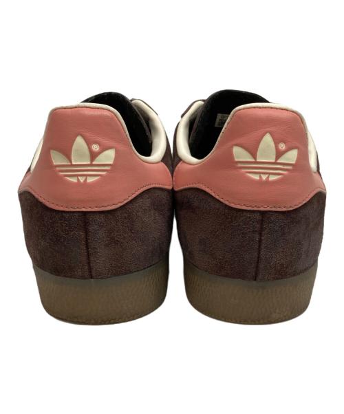 adidas（アディダス）adidas (アディダス) ガゼル / Gazelle ブラウン×ピンク サイズ:US10の古着・服飾アイテム