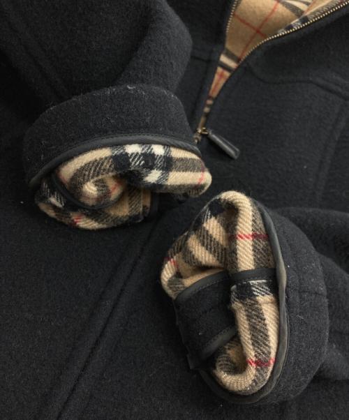 BURBERRY BLUE LABEL（バーバリー ブルー レーベル）BURBERRY BLUE LABEL (バーバリー ブルー レーベル) ホース刺繍 裏ノバチェック フーデットコート ブラック サイズ:38の古着・服飾アイテム