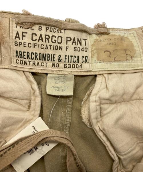 Abercrombie & Fitch（アバクロンビー アンド フィッチ）Abercrombie & Fitch (アバクロンビー アンド フィッチ) ダメージ加工カーゴパンツ ベージュ サイズ:32Rの古着・服飾アイテム