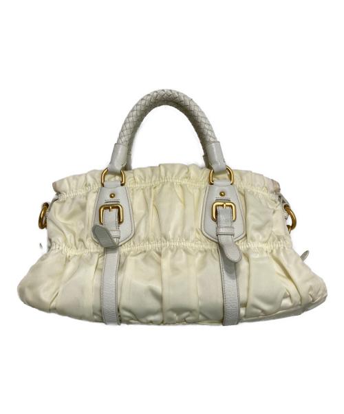 PRADA（プラダ）PRADA (プラダ) 2WAYナイロンギャザーバッグ アイボリー×ゴールドの古着・服飾アイテム