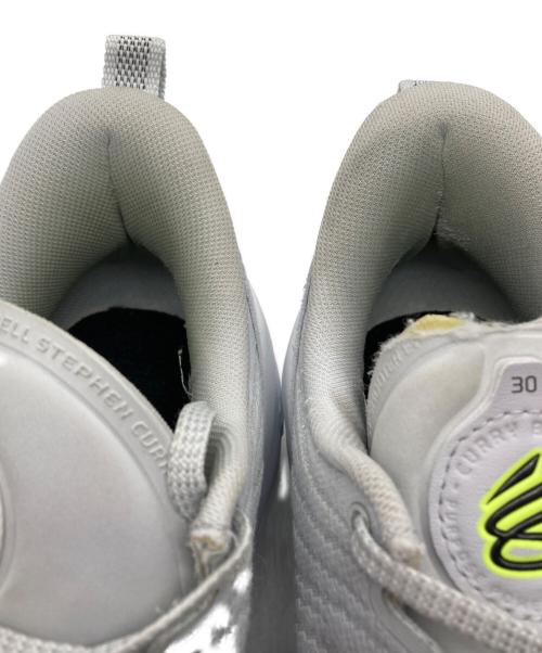 UNDER ARMOUR（アンダーアーマー）UNDER ARMOUR (アンダーアーマー) CURRY12 ライトグレー サイズ:27.5cmの古着・服飾アイテム