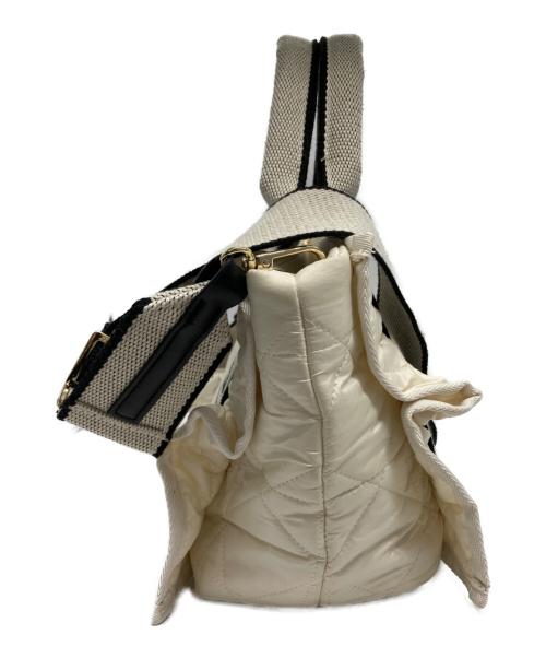 Snidel（スナイデル）Snidel (スナイデル) フリルキルティングロゴバッグ アイボリーの古着・服飾アイテム