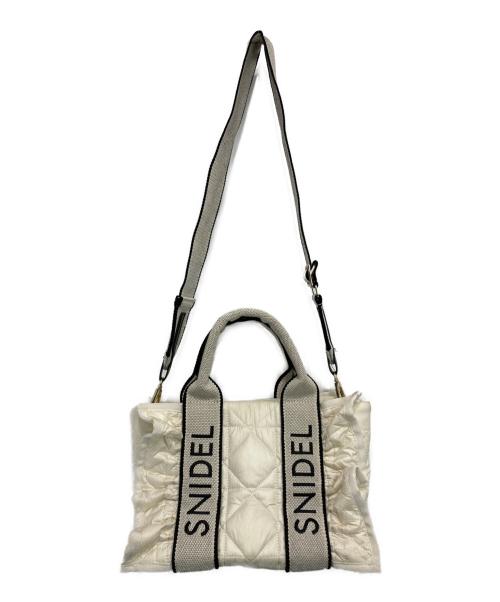 Snidel（スナイデル）Snidel (スナイデル) フリルキルティングロゴバッグ アイボリーの古着・服飾アイテム