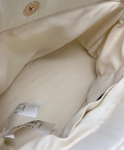 Snidel（スナイデル）Snidel (スナイデル) フリルキルティングロゴバッグ アイボリーの古着・服飾アイテム