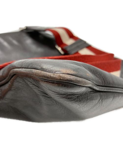 BALLY（バリー）BALLY (バリー) レザーショルダーバッグ ブラックの古着・服飾アイテム
