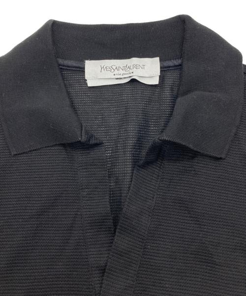 Yves Saint Laurent（イヴサンローラン）Yves Saint Laurent (イヴサンローラン) ロゴ刺繍 スキッパーポロシャツ ブラック サイズ:Mの古着・服飾アイテム