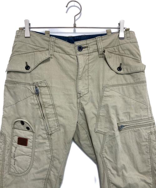 G-STAR RAW（ジースターロゥ）G-STAR RAW (ジースターロゥ) AERO POWEL 3D LOOSE TAPERED PANTS ベージュ サイズ:32の古着・服飾アイテム