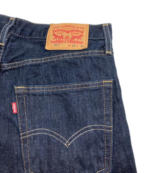 LEVI'S（リーバイス）LEVI'S (リーバイス) 527 SLIM FIT BOOT CUT デニムパンツ インディゴ サイズ:32の古着・服飾アイテム