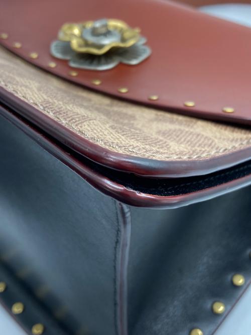 COACH（コーチ）COACH (コーチ) 2way パーカートップハンドル バッグ ブラウン×ブラックの古着・服飾アイテム