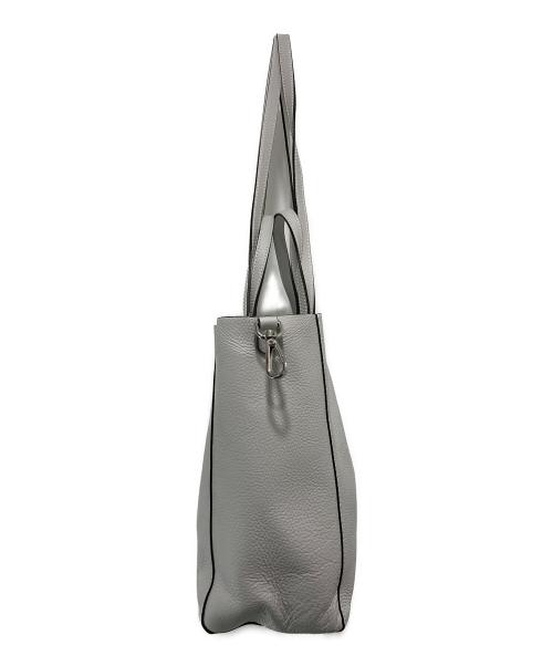 GIANNI CHIARINI（ジャンニ キアリーニ）GIANNI CHIARINI (ジャンニ キアリーニ) SUPERLIGHT トートバッグ ライトグレーの古着・服飾アイテム