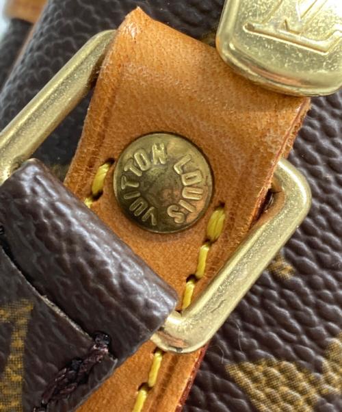 LOUIS VUITTON（ルイ ヴィトン）LOUIS VUITTON (ルイ ヴィトン) ダヌーヴ モノグラム ショルダーバッグ ブラウンの古着・服飾アイテム