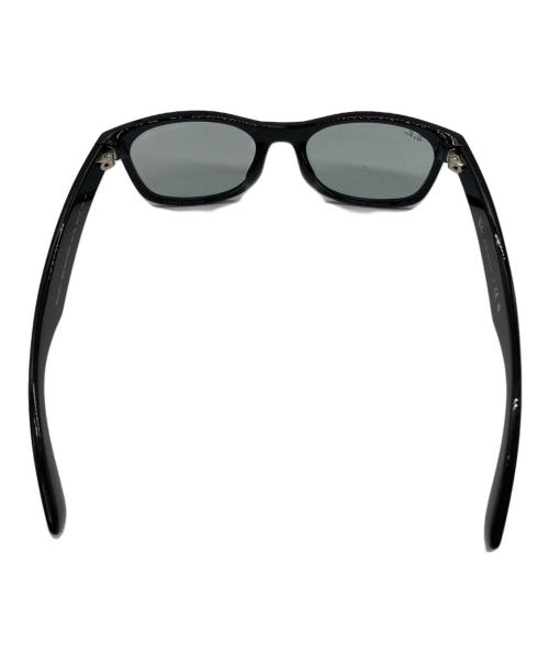 RAY-BAN（レイバン）RAY-BAN (レイバン) NEW WAYFARER CLASSIC RB 2132-F サイズ:55□18 140の古着・服飾アイテム
