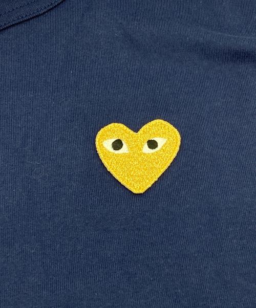 PLAY COMME des GARCONS（プレイコムデギャルソン）PLAY COMME des GARCONS (プレイコムデギャルソン) ハートロゴ Tシャツ ネイビー サイズ:Sの古着・服飾アイテム