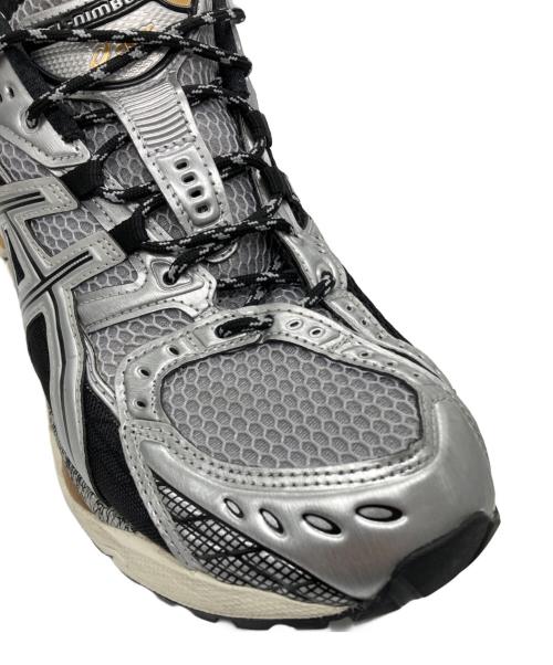 asics（アシックス）asics (アシックス) GEL-NIMBUS 10.1 ローカットスニーカー シルバー×グレー サイズ:US 81/2の古着・服飾アイテム