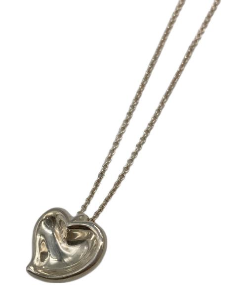 TIFFANY & Co.（ティファニー）TIFFANY & Co. (ティファニー) カーブドハートネックレス シルバーの古着・服飾アイテム