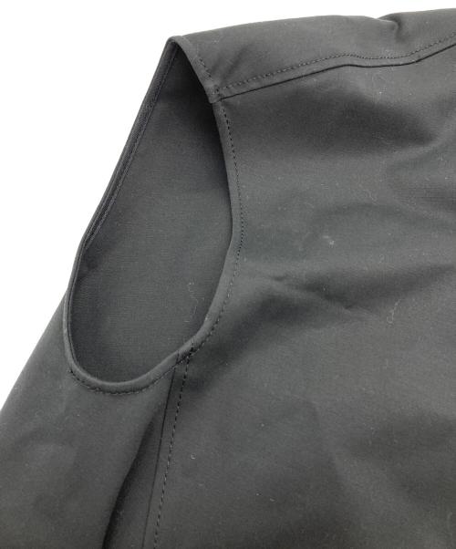 LOHEN（ローヘン）LOHEN (ローヘン) フロントZIPフォルムロングワンピース ブラック サイズ:FREEの古着・服飾アイテム