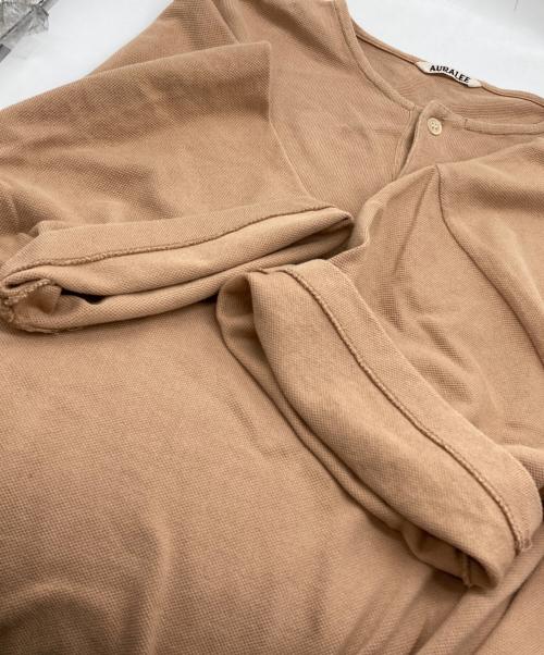 AURALEE（オーラリー）AURALEE (オーラリー) SUPER SOFT PIQUE HENLEY NECK ベージュ サイズ:4の古着・服飾アイテム