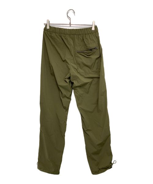 HERNO（ヘルノ）HERNO (ヘルノ) RESORT ストレッチナイロン1プリーツシャーリングパンツ オリーブ サイズ:Ｓの古着・服飾アイテム
